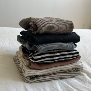 11 Piece Lot of Neutral Baby Clothes